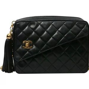 Authentic CHANEL Black Diamond Quilted Lambskin Leather Vintage 90's Camera Bag